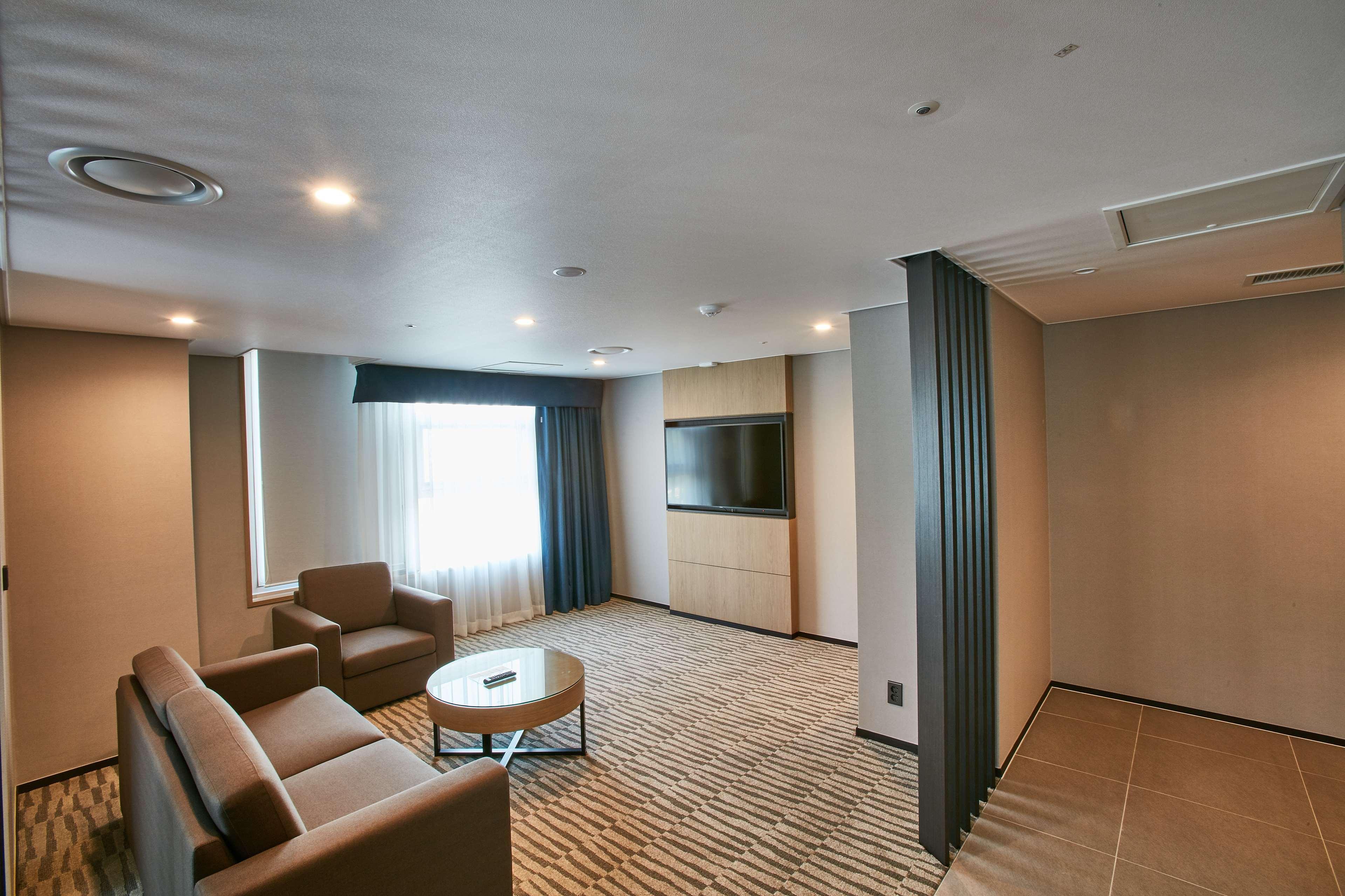 Best Western Plus Elmendorf Hotel San Antonio Hotel Ngoại thất bức ảnh