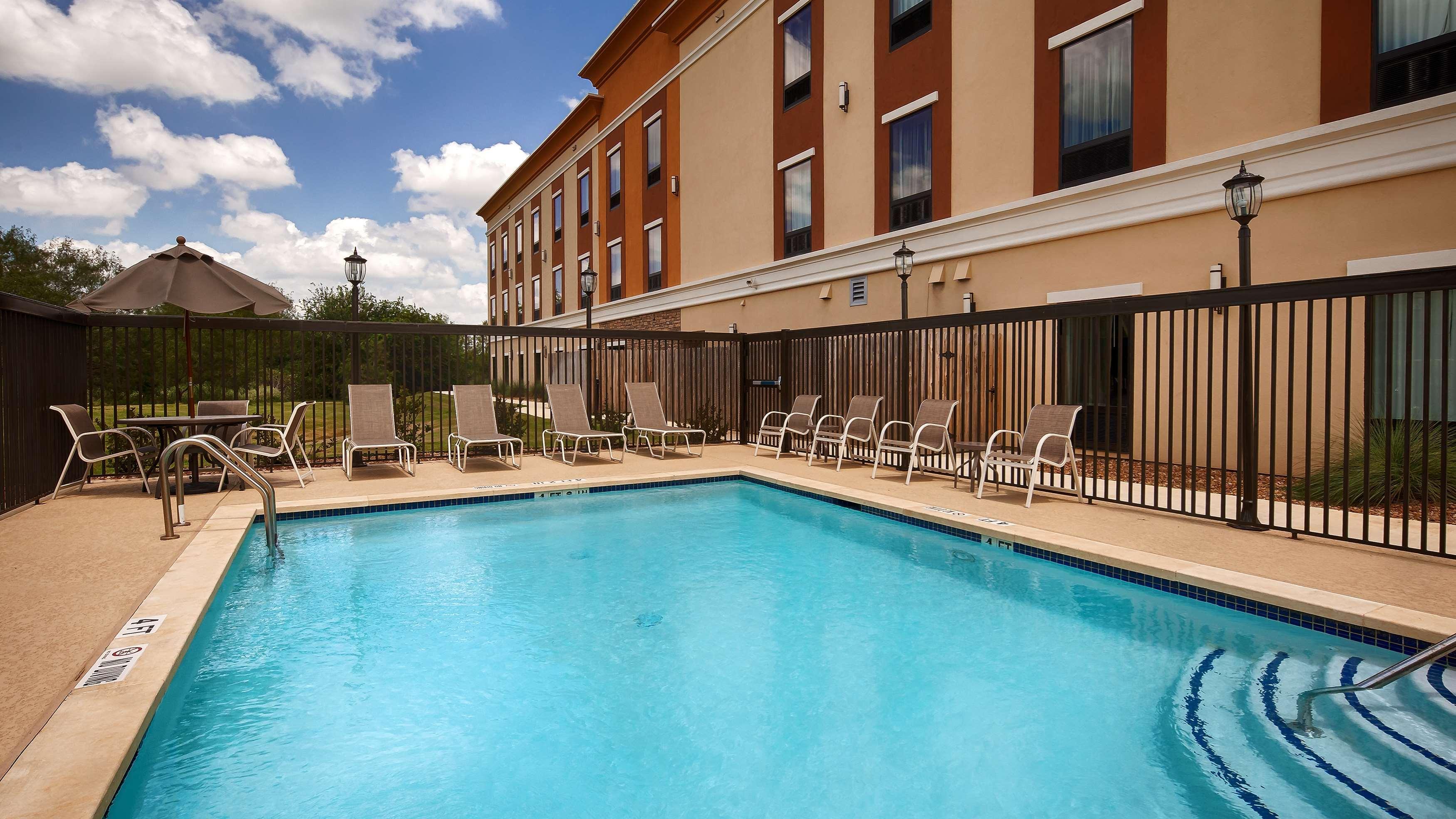 Best Western Plus Elmendorf Hotel San Antonio Hotel Ngoại thất bức ảnh